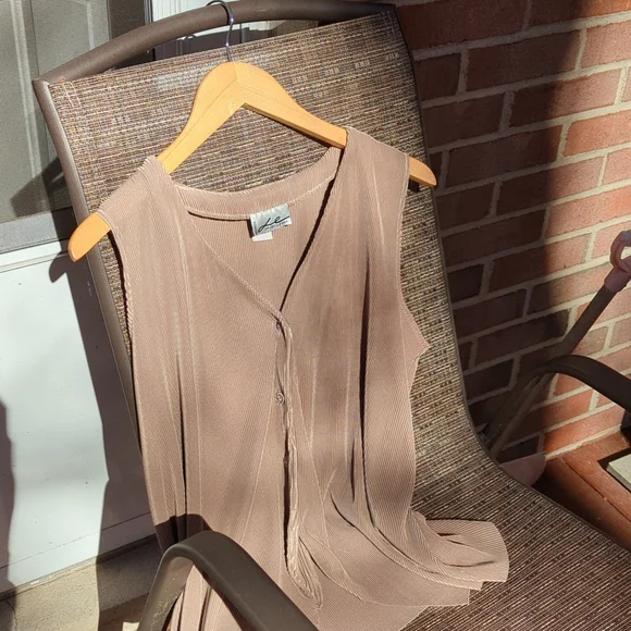 Lauren Evan vintage vest tank - Picture 5 of 7